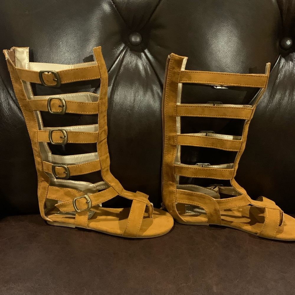 New joyfolie gladiators